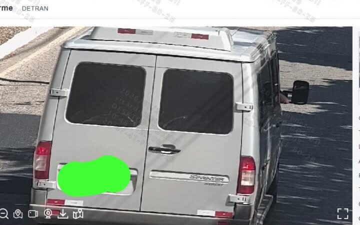 Polícia Militar recupera veículo com restrição de furto/roubo em Jacobina