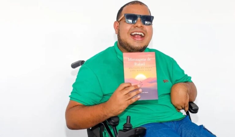 Cadeirante de Nova Itarana supera desafios e lança segundo livro motivacional